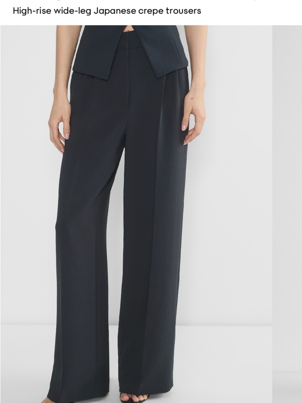 Aritzia
The Effortless Pant™ Wider - Crepette size 2 - Picture 7 of 8